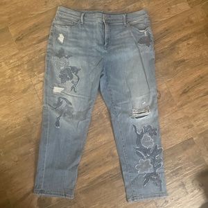 Chicos size 2.5 (12-14)